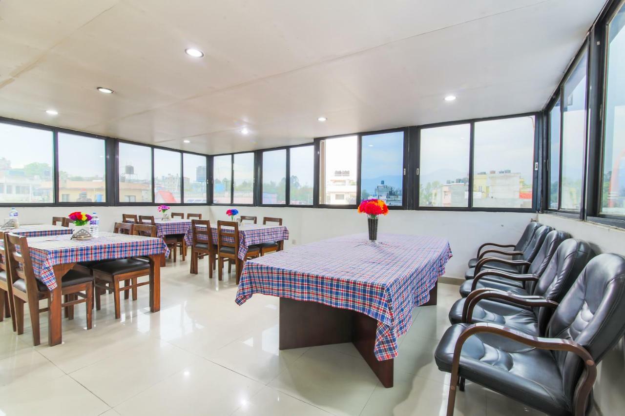 Oyo 358 Hotel Rose Star Katmandu Zewnętrze zdjęcie