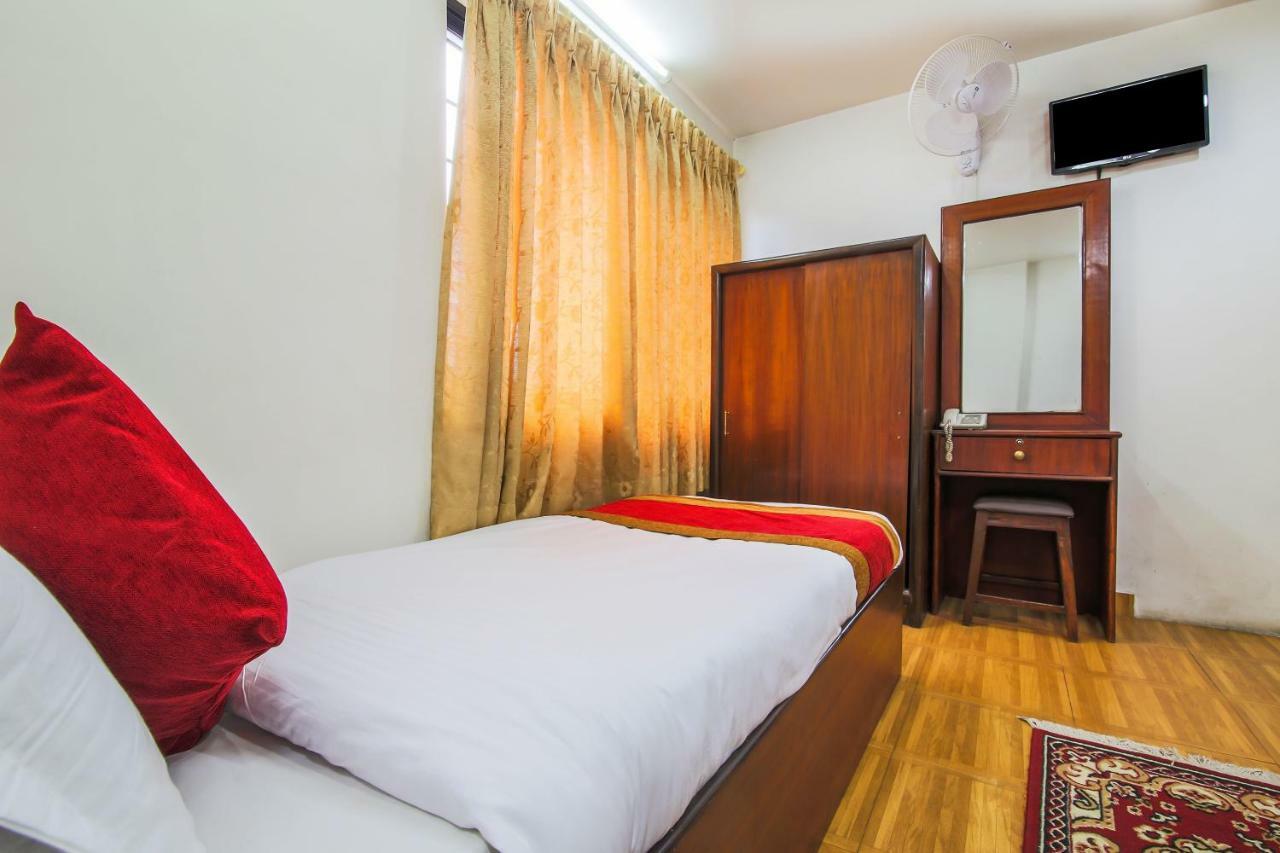 Oyo 358 Hotel Rose Star Katmandu Zewnętrze zdjęcie