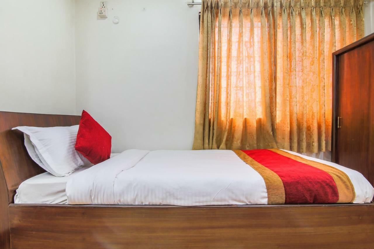 Oyo 358 Hotel Rose Star Katmandu Zewnętrze zdjęcie